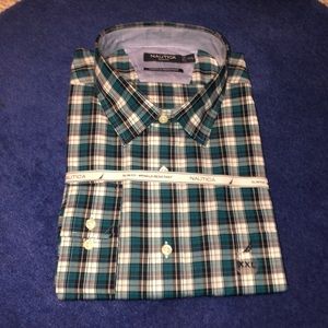 BRAND NEW 👔⚡️🌟💥 Nautica button down!